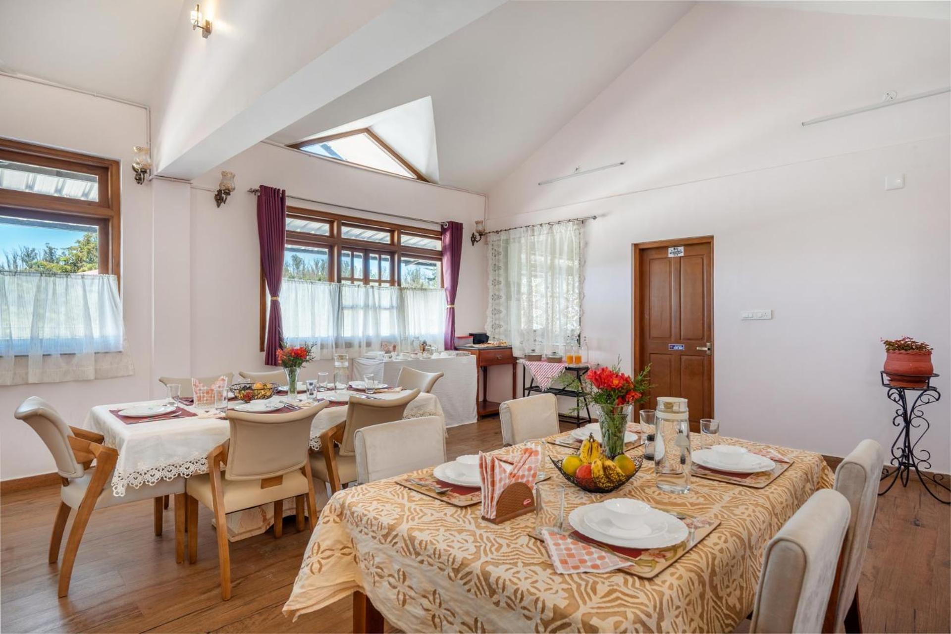 Stayvista At The West Wind 5Bhk Villa Ooty Comp Breakfast Ngoại thất bức ảnh